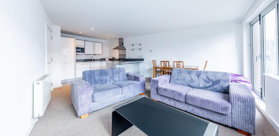 			MINS TO HOLLOWAY TUBE!, 2 Bedroom, 1 bath, 1 reception Flat			 Eden Grove, HOLLOWAY 